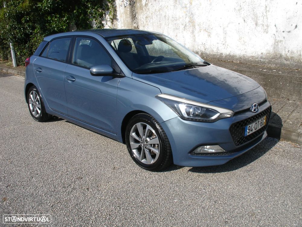 Hyundai i20 1.1 CRDi LED - 17