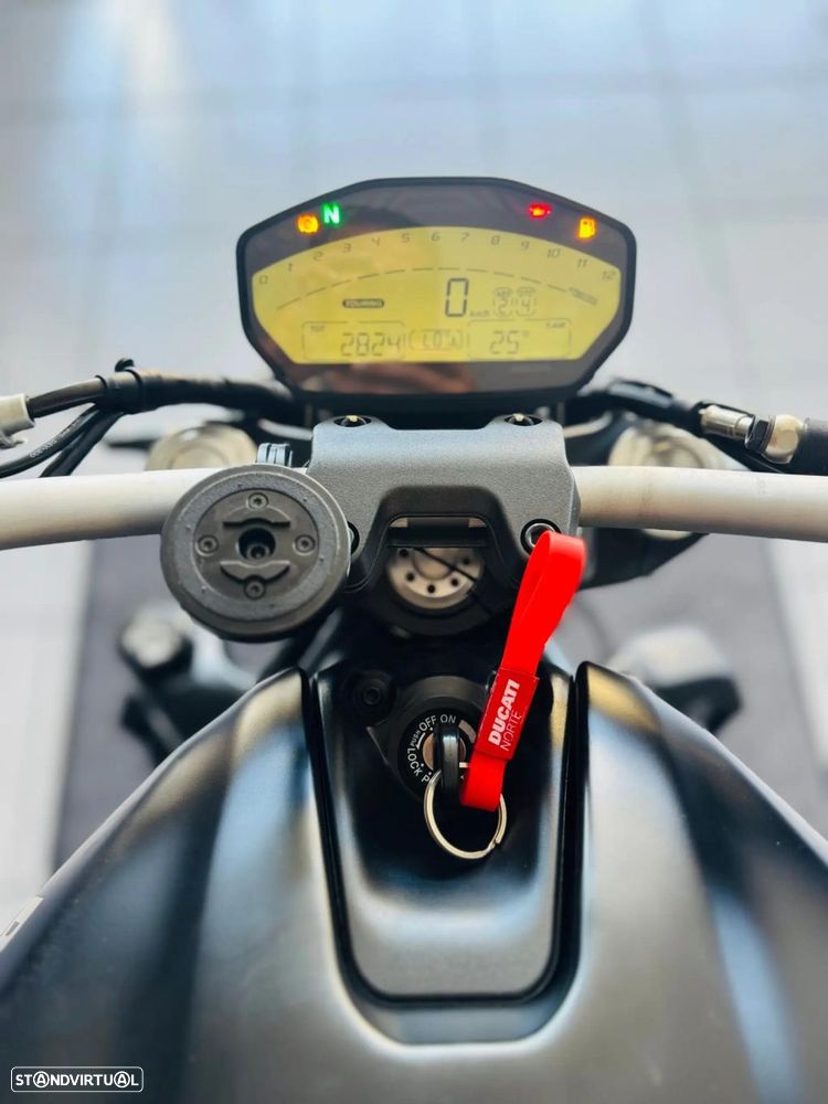 Ducati Monster - 8