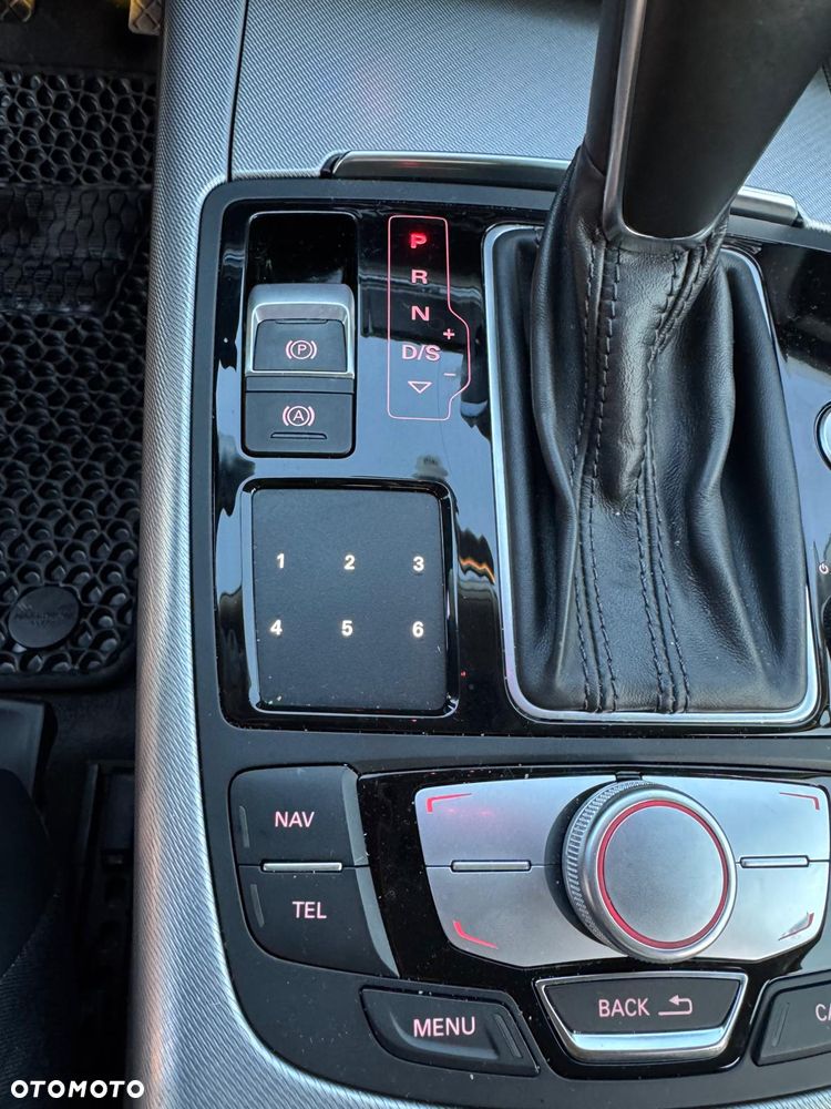Audi A6 Avant 2.0 TDI Ultra S tronic - 29