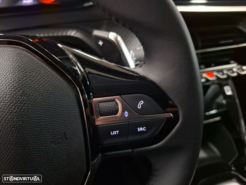 Peugeot 208 1.2 Hybrid Allure e-DCS6 - 17