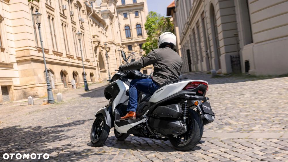 Yamaha Tricity - 7