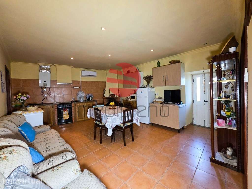 MORADIA T2 C/ GARAGEM E TERRENO - Grande imagem: 5/26