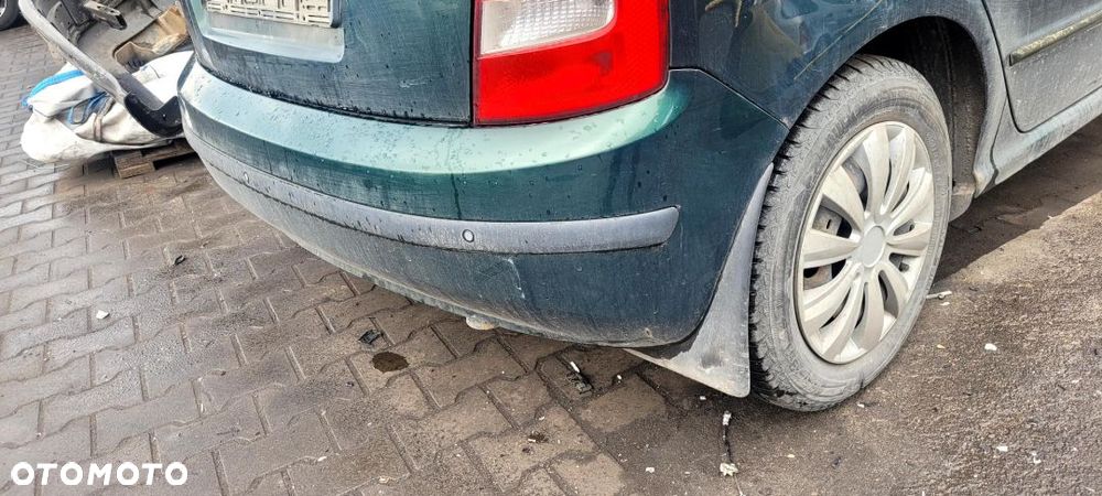 Zderzak Tylny  Skoda Fabia 2004