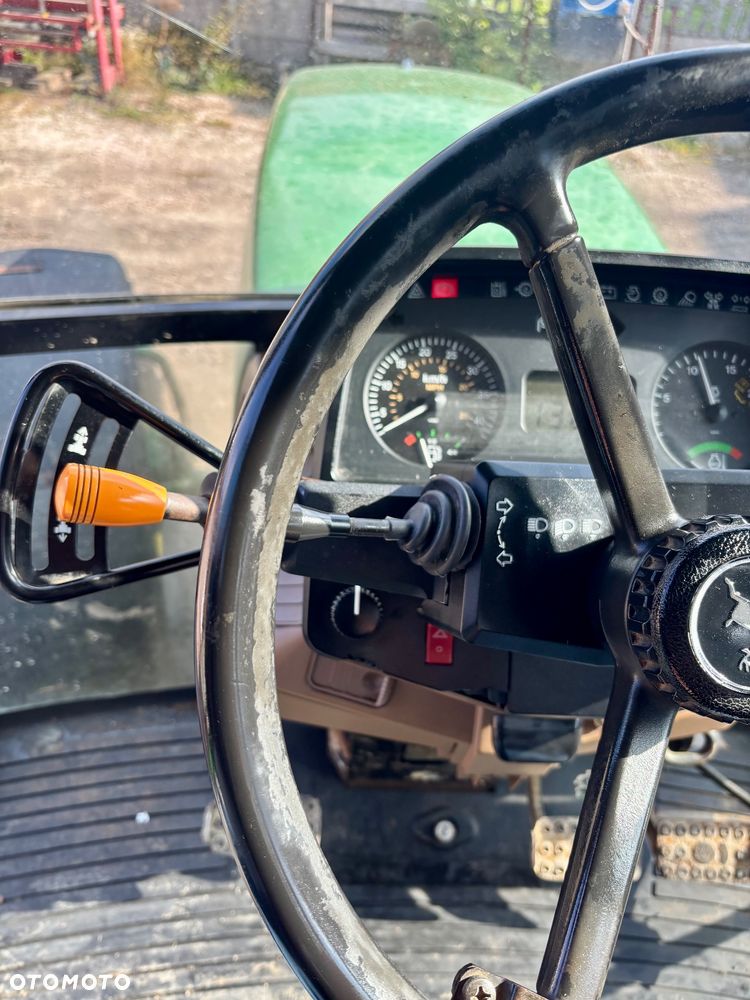 John Deere 6800 - 10