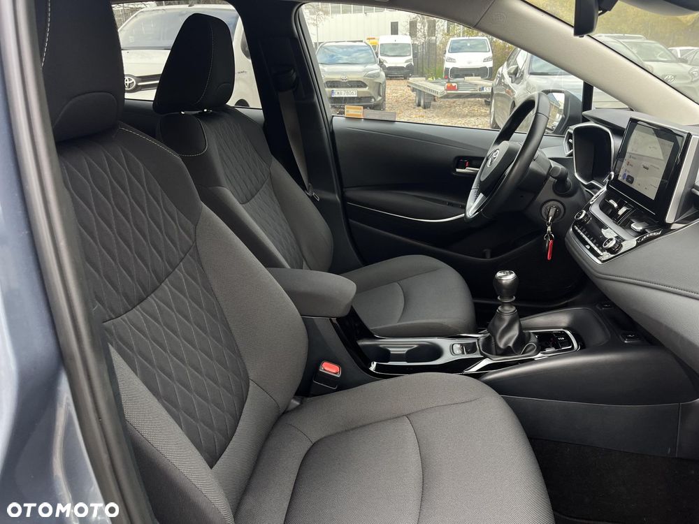 Toyota Corolla - 22