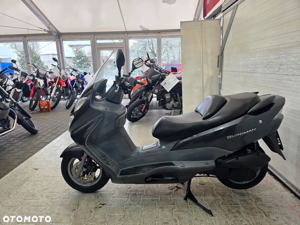 Suzuki Burgman - 8