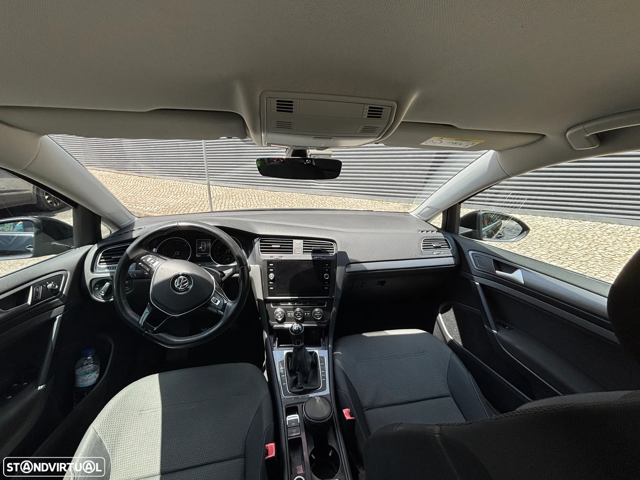 VW Golf 1.6 TDI Confortline - 5
