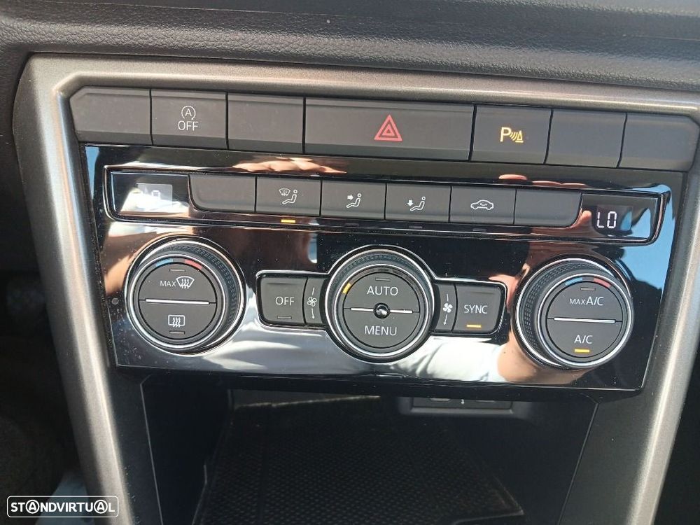 VW T-Roc 1.5 TSI Style DSG - 24