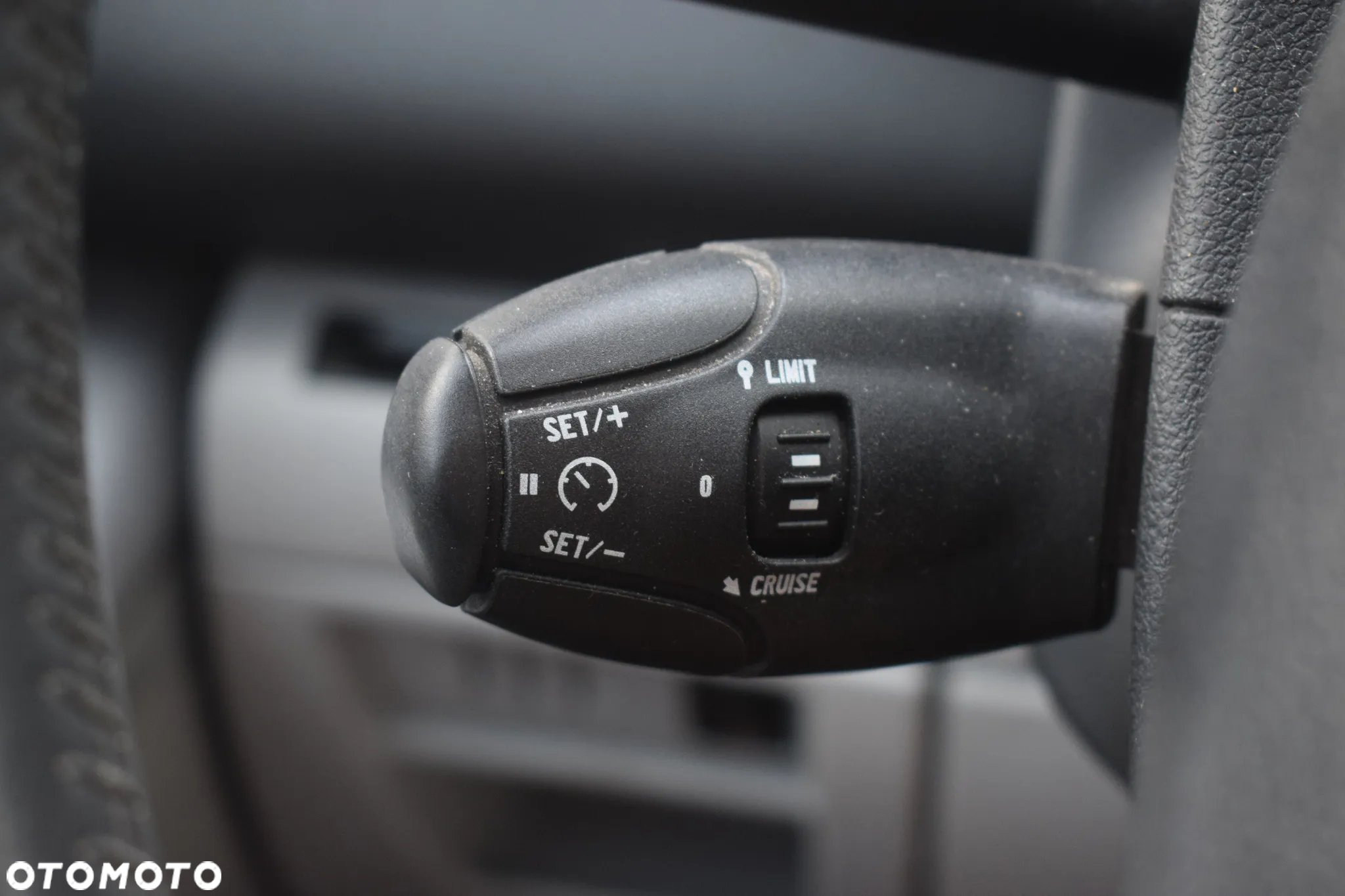 Peugeot 5008 1.6 HDi Family 7os - 18