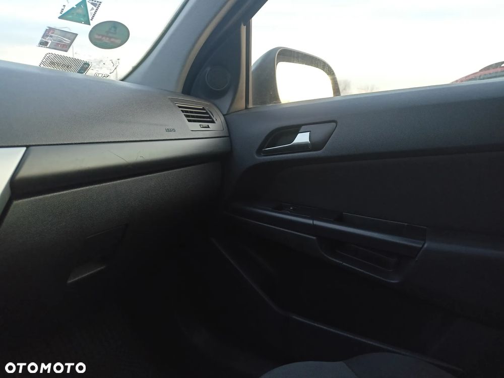 Opel Astra - 12