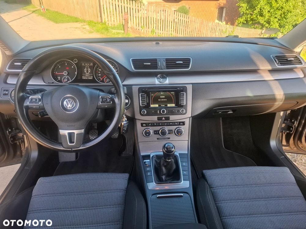 Volkswagen Passat 2.0 TDI BlueMotion Technology Highline - 6