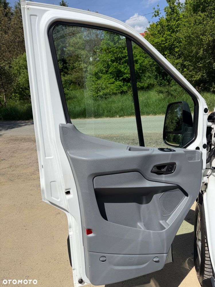 Ford TRANSIT 7os. - 29