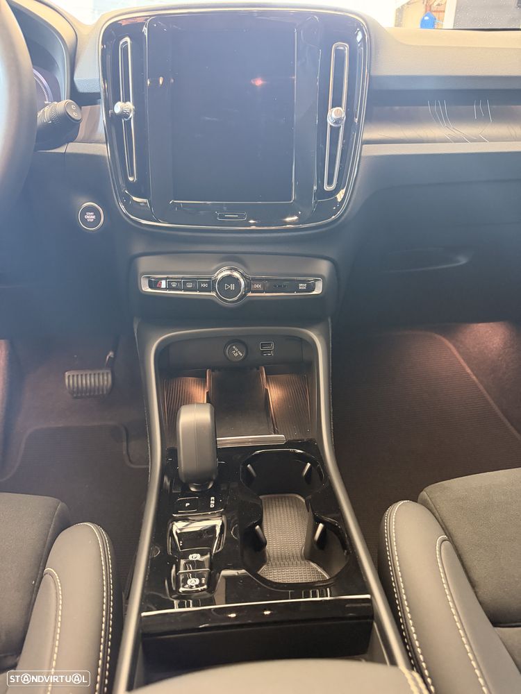 Volvo XC 40 T5 Recharge DKG Essential - 21