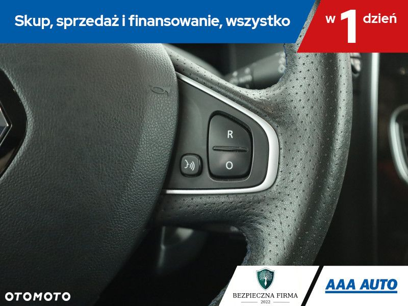 Renault Clio - 17
