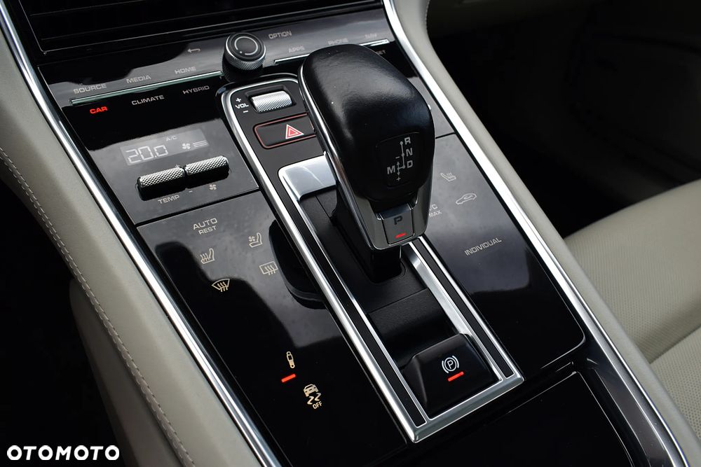 Porsche Panamera 4S E-Hybrid - 21