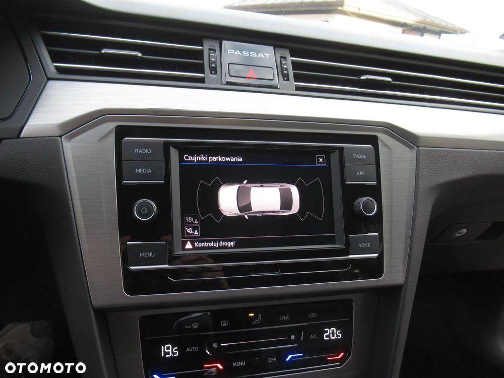 Volkswagen Passat 1.5 TSI EVO Essence - 32