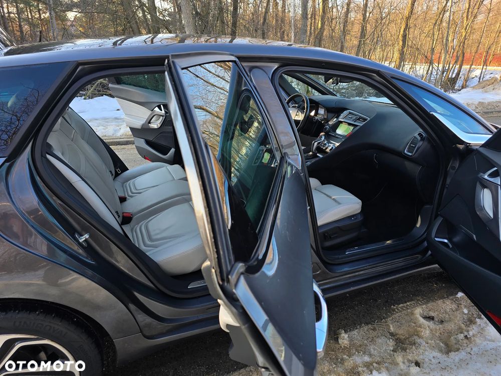 DS Automobiles DS 5 - 17