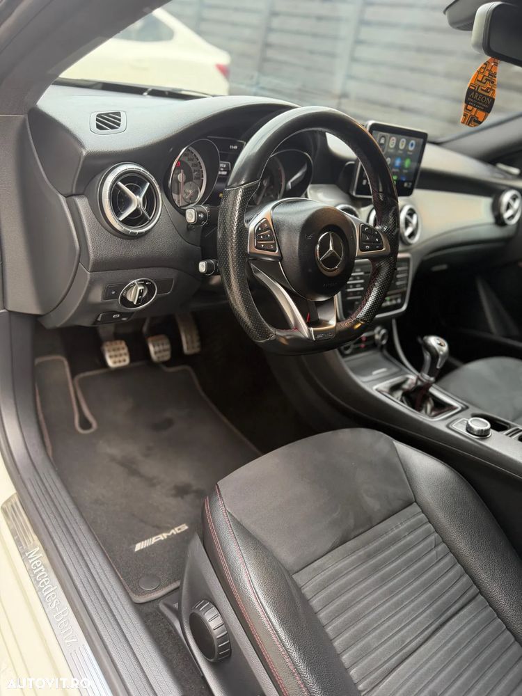 Mercedes-Benz CLA 180 AMG Line - 6