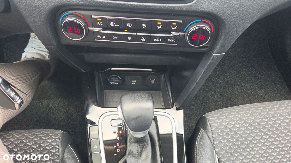 Kia XCeed 1.5 T-GDI L DCT - 14