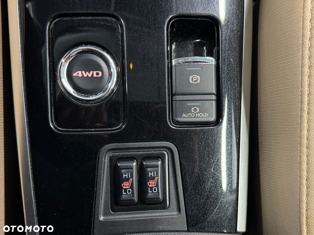 Mitsubishi Outlander - 18