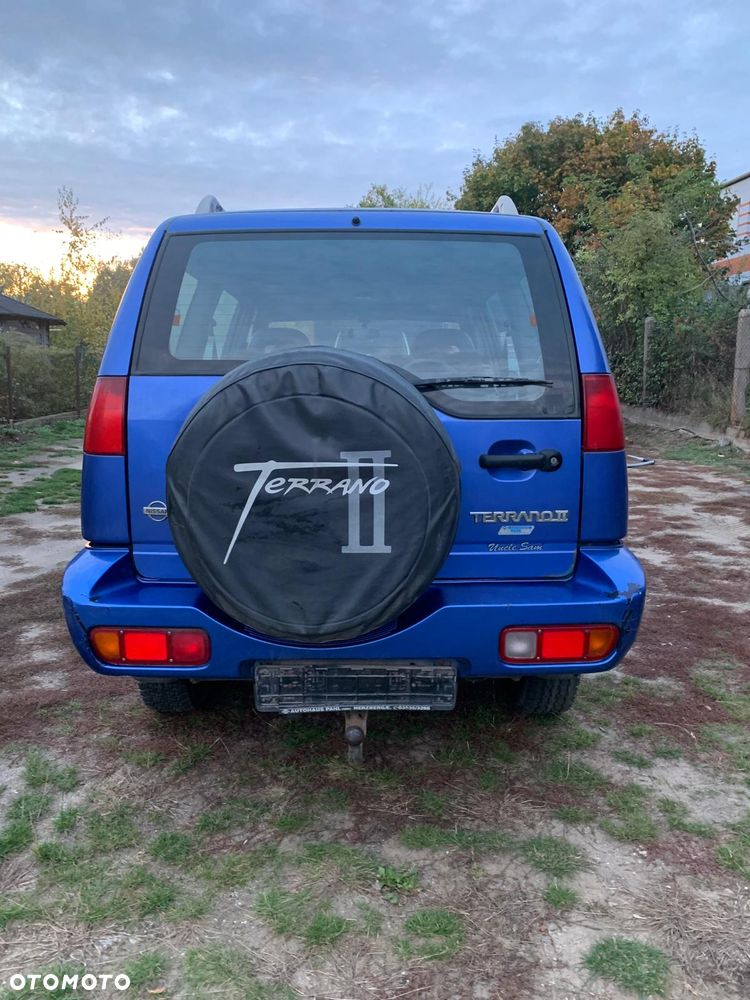 Nissan Terrano - 3