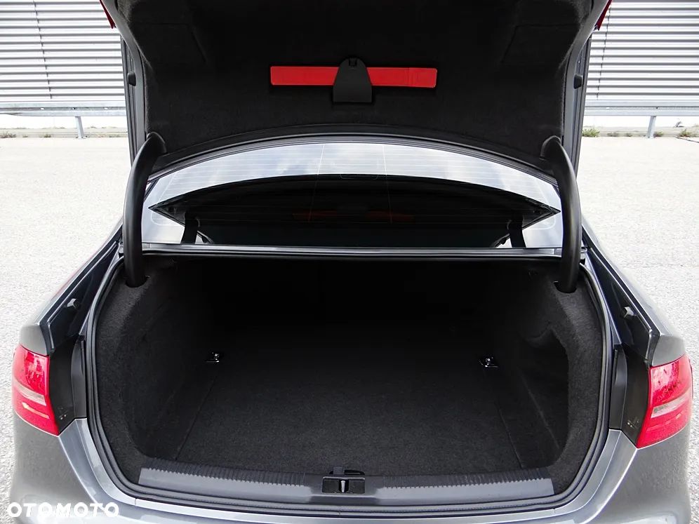 Audi A4 Limousine 1.8 TFSI S line Sportpaket - 40