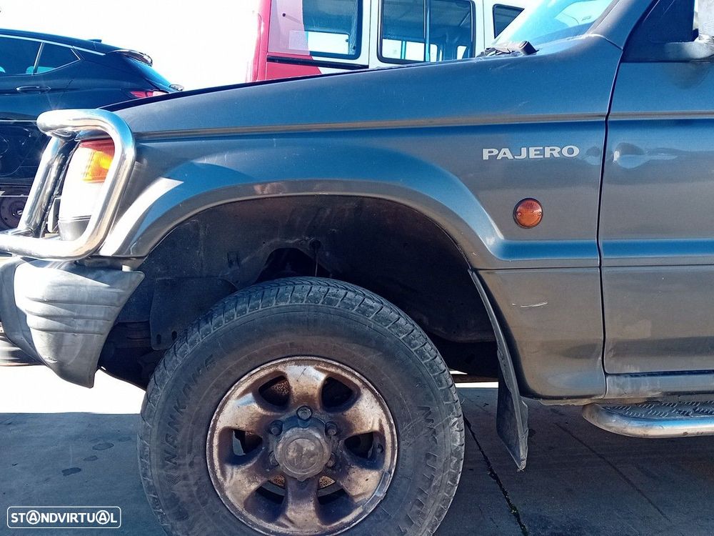 Guarda-lamas esquerdo MITSUBISHI Pajero II (V2_W, V3_W, V4_W) - 1