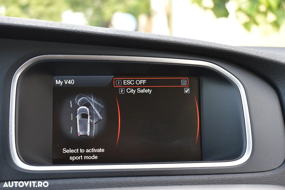 Volvo V40 D2 - 12