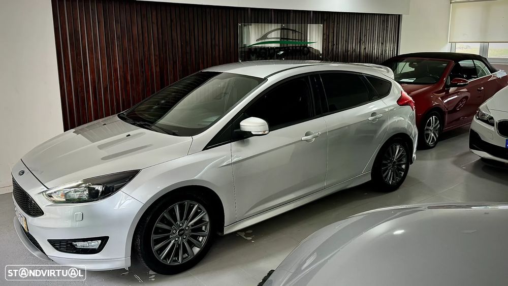 Ford Focus 1.0 EcoBoost ST-Line - 6