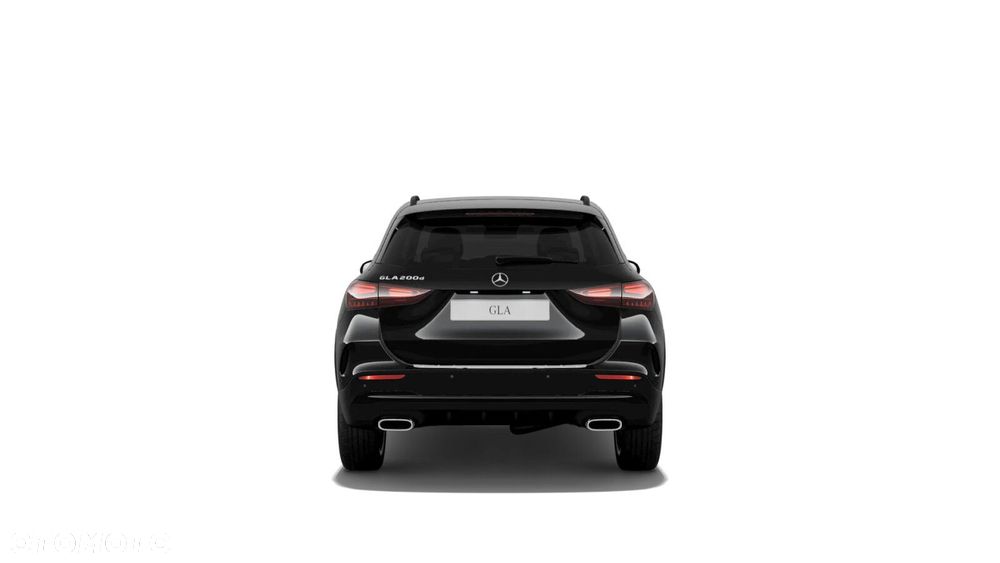 Mercedes-Benz GLA - 15