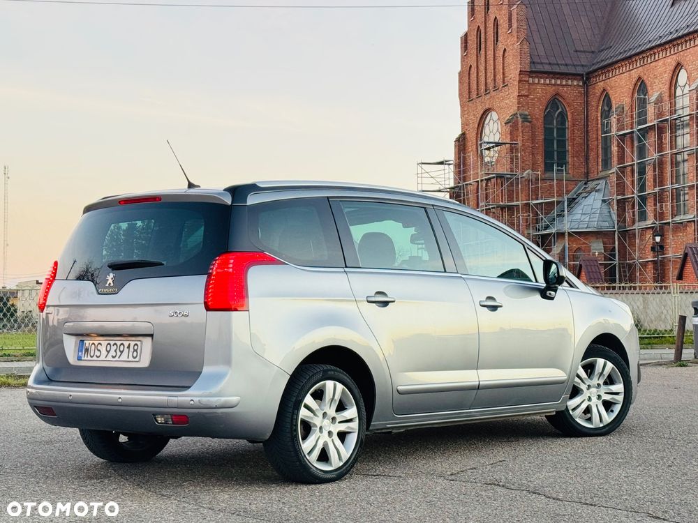 Peugeot 5008 2015 photo 3