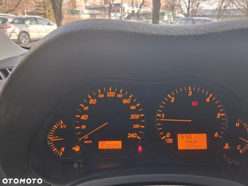 Toyota Avensis 2.0 D-4D - 15