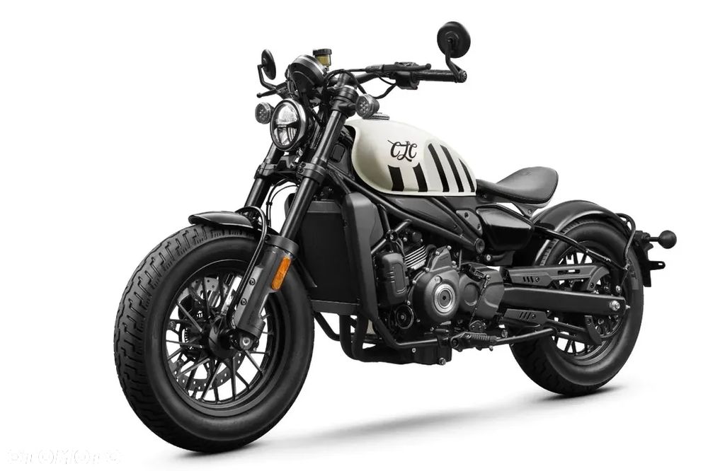 CFMoto 450CL-C Bobber - 3