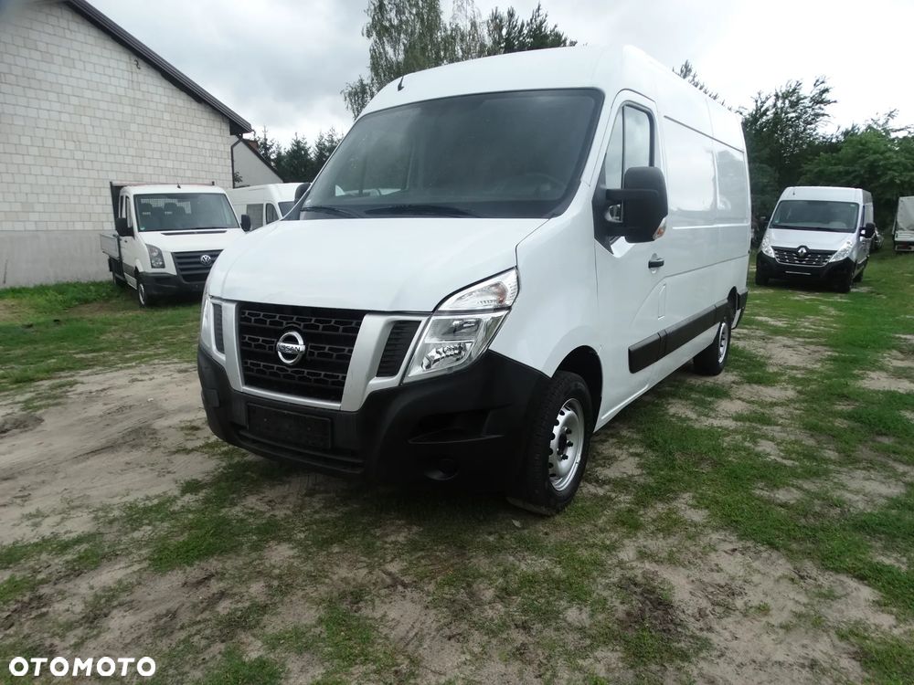 Nissan NV400