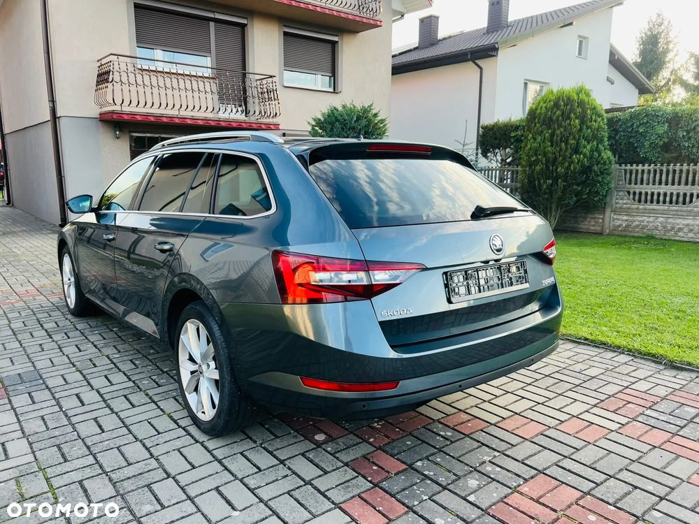 Skoda Superb 1.5 TSI DSG Sportline - 17