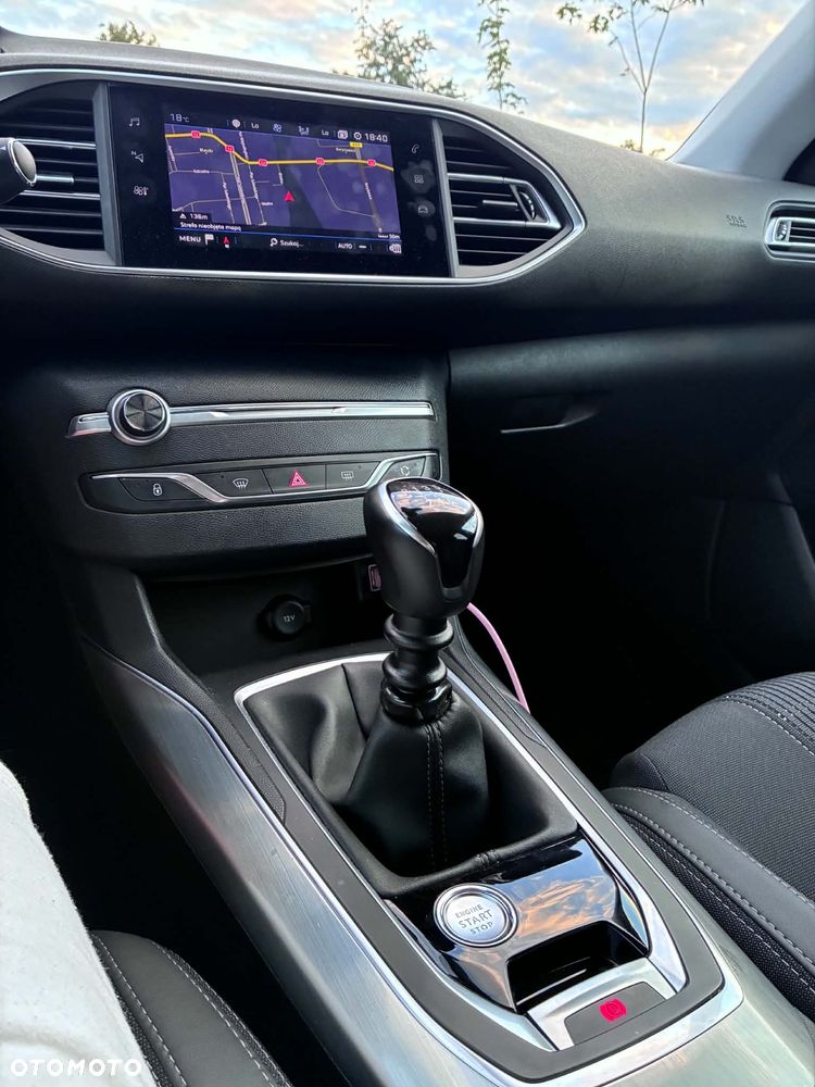 Peugeot 308 - 13