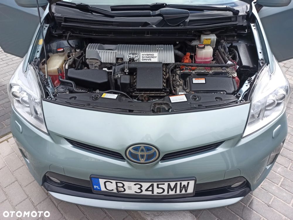 Toyota Prius Hybrid - 6