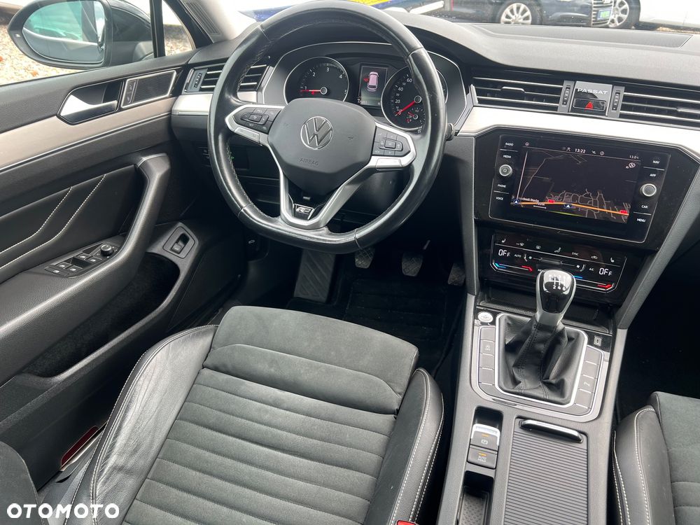 Volkswagen Passat 2.0 TDI SCR Highline - 20
