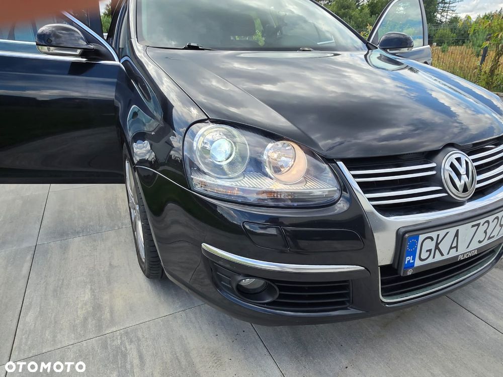 Volkswagen Jetta 2.0 TDI DPF Comfortline - 23
