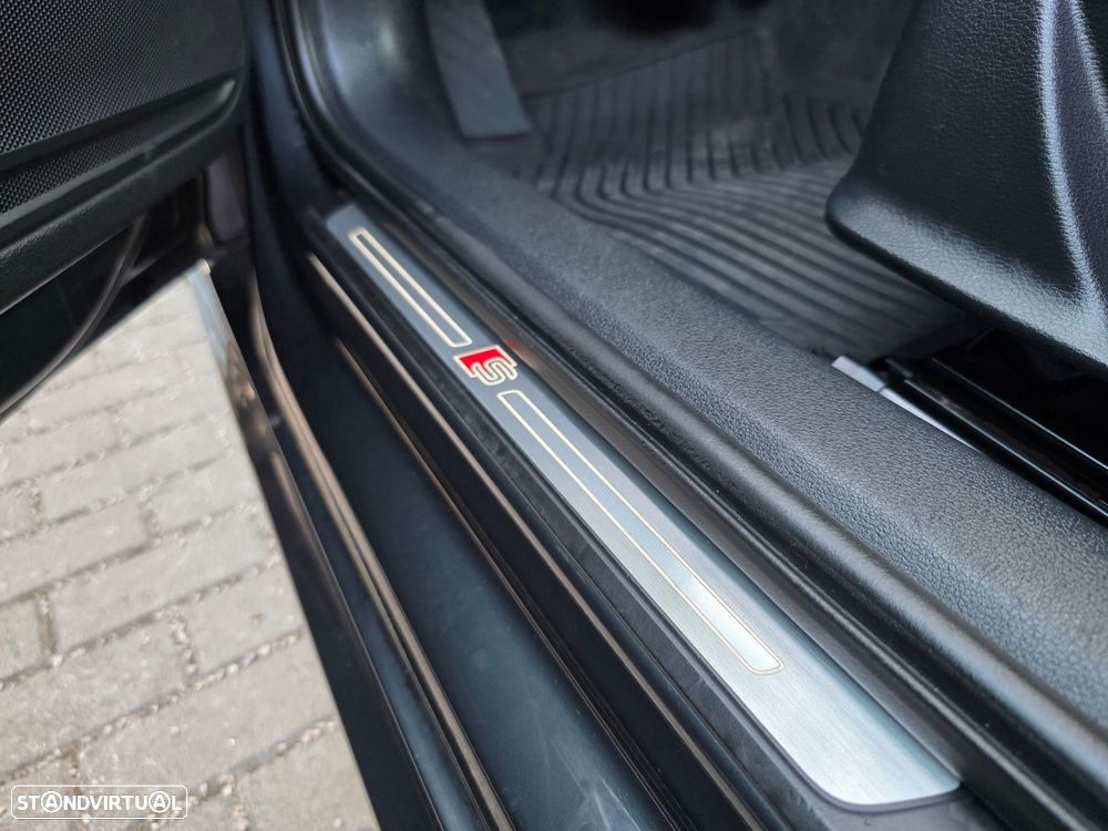 Audi A4 2.0 TDI Advance S tronic - 24