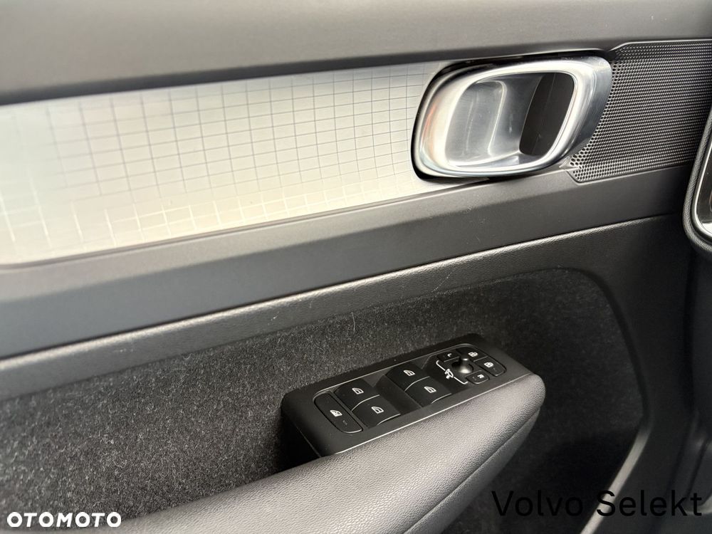 Volvo XC 40 - 15