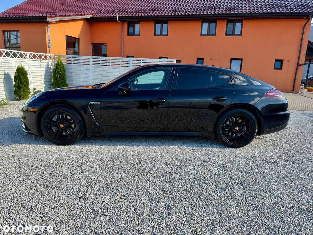Porsche Panamera 4 PDK Edition - 25