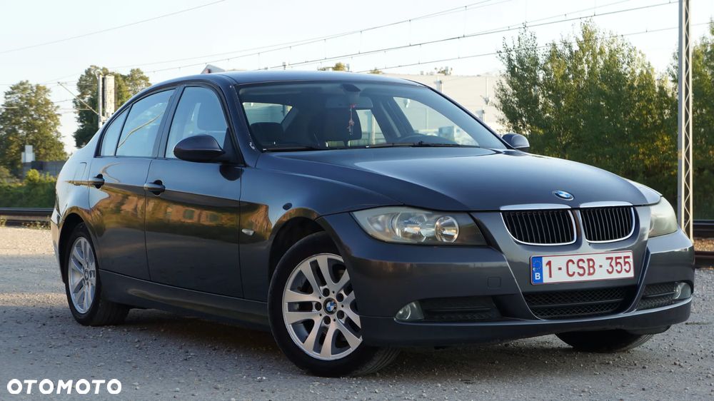 BMW Seria 3 318d - 1