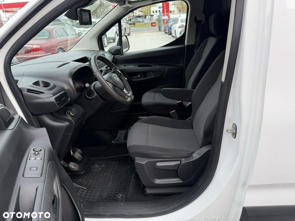 Opel Combo - 12