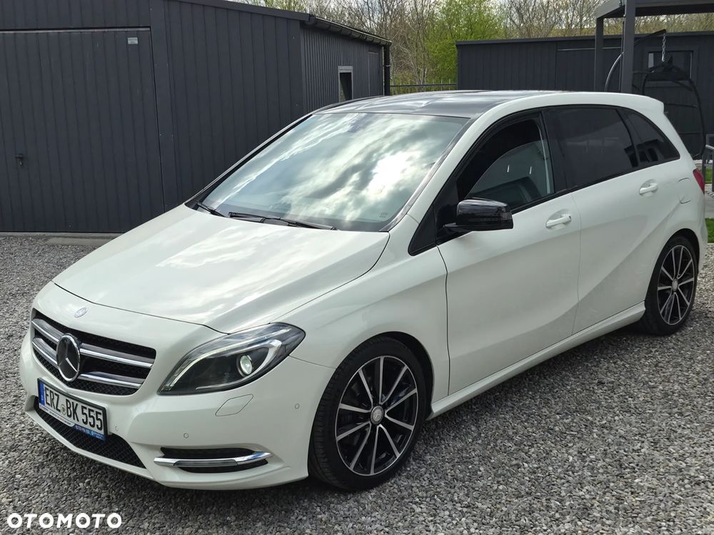 Mercedes-Benz Klasa B 180 BlueEFFICIENCY Edition Style - 2