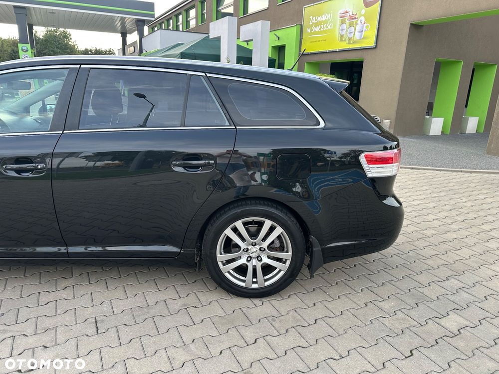 Toyota Avensis 1.6 Life - 4