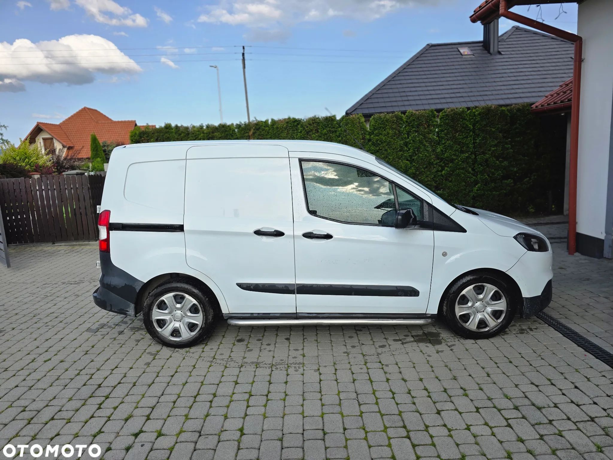 Ford COURIER TRANSIT - 1