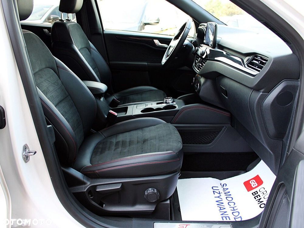 Ford Kuga 2.0 EcoBlue AWD ST-Line X - 14