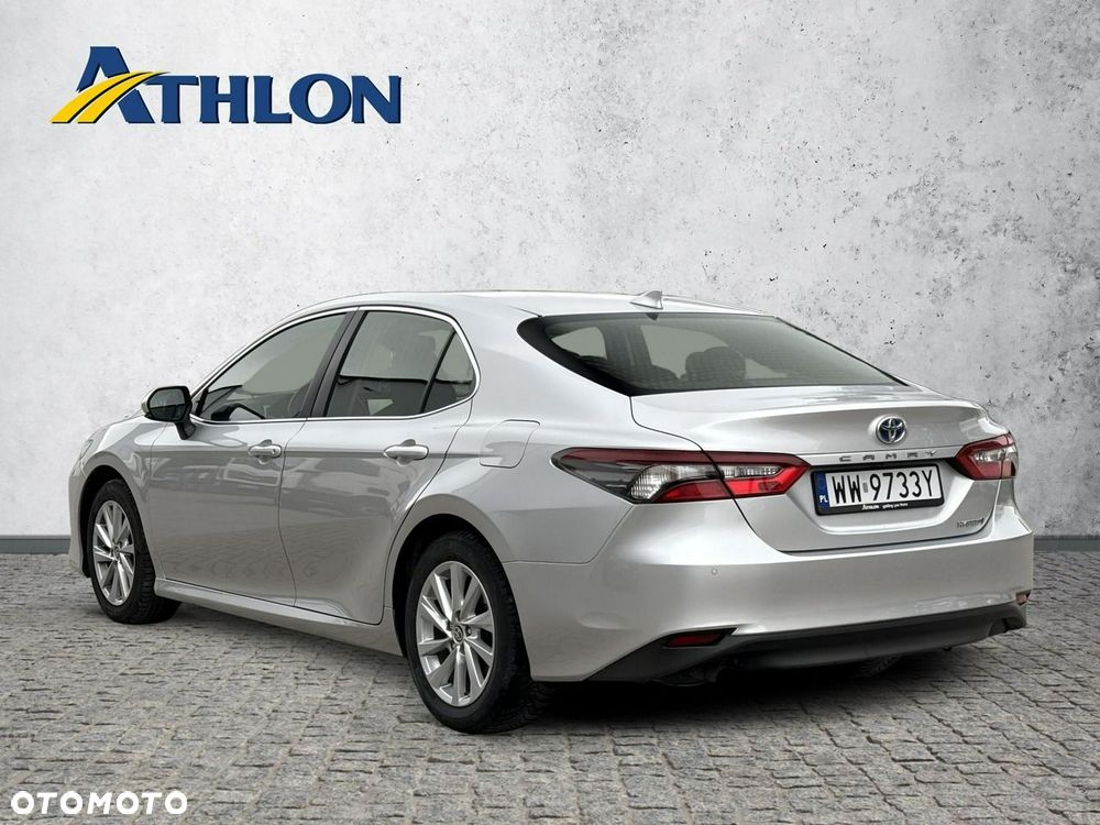 Toyota Camry 2.5 Hybrid Comfort CVT - 3