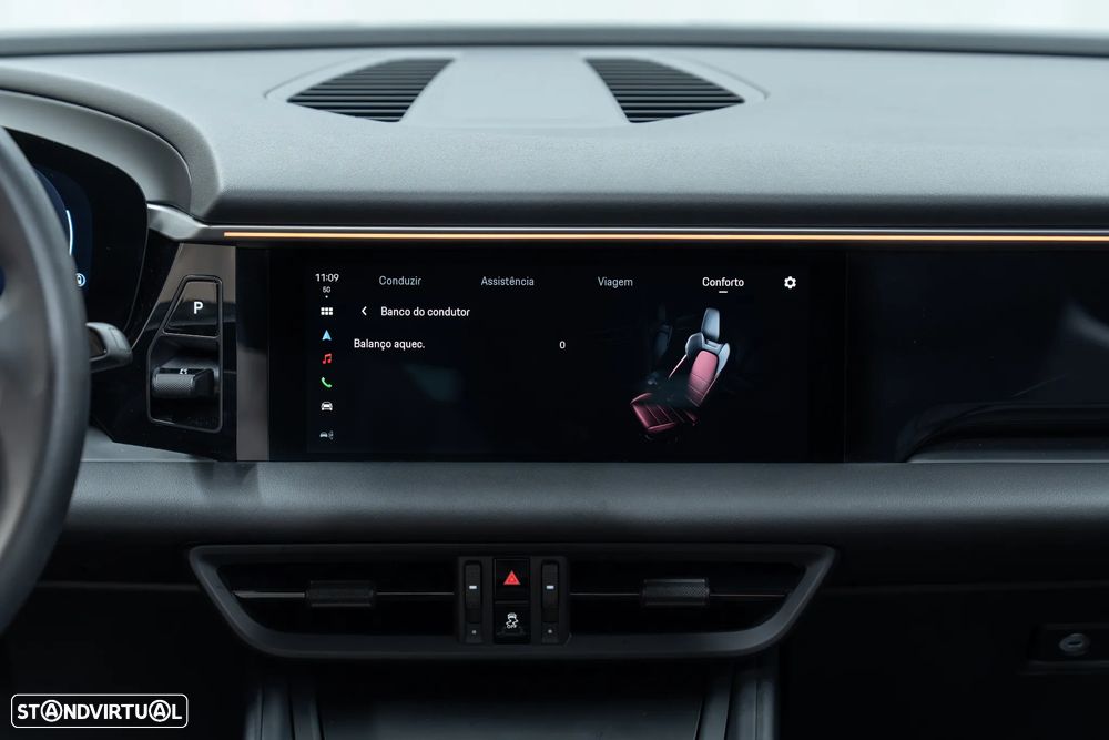 Porsche Macan Electric - 45